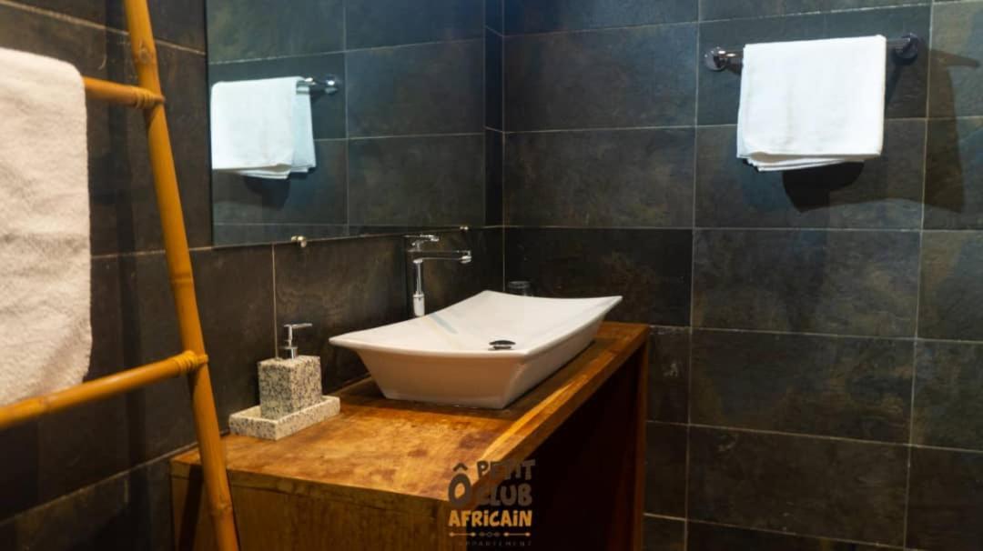 O Petit Club Africain Dakar B&B 외부 사진